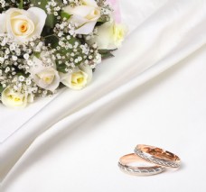 玫瑰花与结婚戒指