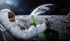 月球表面太空啤酒广告图片