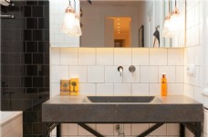 现代室内现代时尚卫生间瓷砖洗手台室内装修效果图