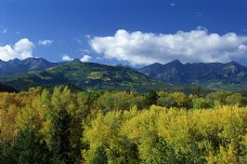大自然高山森林风景摄影图片