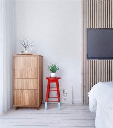 现代室内现代温馨卧室红色凳子室内装修效果图