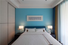 现代室内现代清新卧室亮蓝色背景墙室内装修效果图