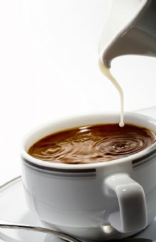 咖啡与牛奶