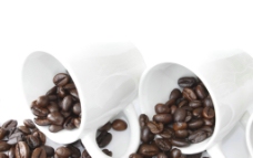白色咖啡杯 咖啡豆图片