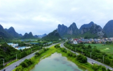 桂林公路山水风光图片