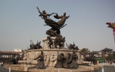 华清池广场雕塑图片