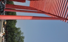 红色 建筑 飘动 柱子 户外图片